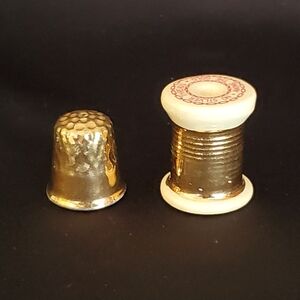 Arcadia Miniature Thimble Spool of Thread Vintage Salt &Pepper Shakers  Gold Sew